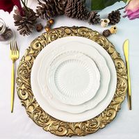 Nouvelles Assiettes de Présentation Rondes en Plastique Doré de 13 Pouces, Réutilisables, de Haute Qualité, en Gros, pour Décoration de Table de Mariage et de Fête