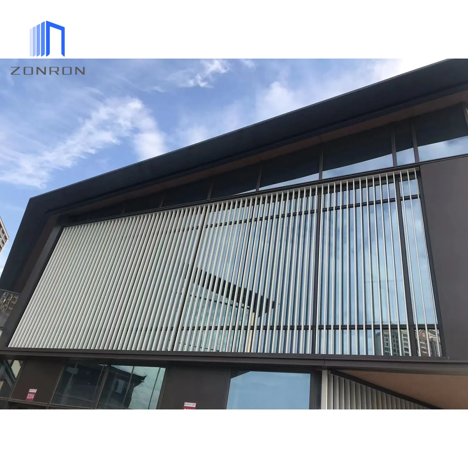 Zonron amostra grátis de alumínio perfil persianas de perfil de ar pára-sol painel solar fachada exterior do edifício persianas com preço baixo