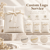 Sac à poussière en coton blanc antique personnalisé avec logo OEM ODM, grand format, pour le rangement des vêtements, avec rabat enveloppé de ruban