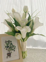Bouquet de tulipes et de lys artificiels faits à la main de style coréen, écologiques et réutilisables pour les photos de mariage