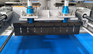 Wanli Industriële Ultrasone <span class=keywords><strong>Cake</strong></span> Snijmachine Voor Efficiënt Productielijn Gebruik - Product Image 2