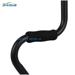 Bastón para caminar con función de asiento y soporte para ponerse de pie, ajustable, con base cuádruple y mangos de espuma - Product Image 4