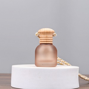 Bouteille diffuseur de parfum pour voiture en verre dépoli personnalisée, 10 ml, couleurs violet, rose, vert, marron, avec couvercle en bois – Meilleures ventes - Product Image 5