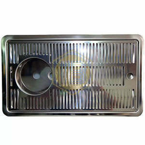 Vassoio in metallo integrato con supporto per tazze. - Product Image 6
