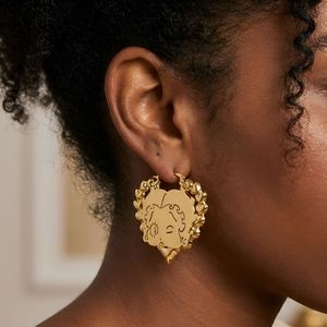 Orecchini a Cerchio UWIN Hip Hop Betty Boop a Forma di Cuore in Stile Bambù, Placcati in Oro 18K PVD, Orecchini con Personaggi dei Cartoni Animati Y2K - Product Image 4