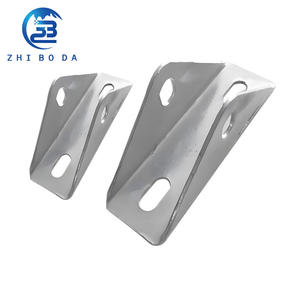 Conector Triangular de Cuatro Orificios Galvanizado en Caliente para Fotovoltaica, Accesorios de Soporte, Venta al Por Mayor de Fábrica - Product Image 3