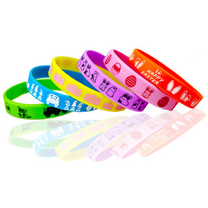 Braccialetto Personalizzato HLC per Pasqua, Bracciale a Tema Festivo con Coniglietto e Pappagallo in Silicone per Promozioni - Product Image 3