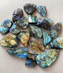 Alba Gems - Gemas de Labradorita Natural en Formas Mixtas para Joyería, Provenientes de Rajasthan - Product Image 2