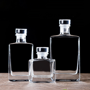 Bouteilles en verre flint Oshow vides en gros 50ml 100ml 200ml 500ml 750ml avec bouchon en liège pour <span class=keywords><strong>gin</strong></span> et whisky, gravables, écologiques et recyclables - Product Image 2