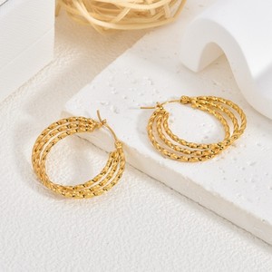 Pendientes de Aro Trenzados Multicapa de Acero Inoxidable Chapado en Oro, Estilo Minimalista, Geométricos Irregulares, a la Moda - Product Image 3