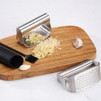 Handheld Roestvrijstalen Knoflookpers & Handmatige Flesopener Keukengereedschap Groente-En Fruitsnijder Voor Gebruik