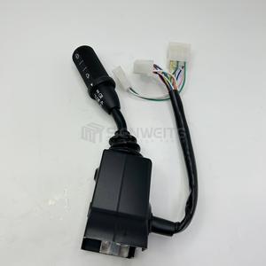 Interrupteur combiné Senwitt 70121202 pour commande de poignée de machines d'excavation JCB - Product Image 5