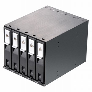 Unestech ST3550B Boîtier de disque dur en aluminium à 5 baies 3,5'' avec 3 baies pour lecteurs optiques 5,25'' - Origine Guangdong 5 baies à échange à chaud - Product Image 1