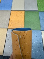 Rutschfester Wasserdichter PVC-Vinyl-Rollenbodenbelag Lose Verlegbare UV-Platten Parkett Grafikdesign für Innenräume