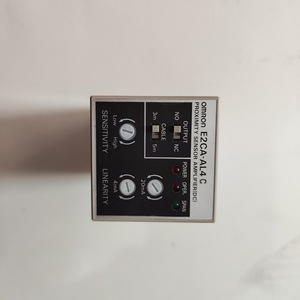   Contrôleur dédié E2CA-AL4C, relais 12 à 24 VDC pour application de capteur - Product Image 2