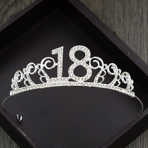 <span class=keywords><strong>Couronne</strong></span> <span class=keywords><strong>de</strong></span> 18 ans en cristal doré Miss World pour filles, cadeaux <span class=keywords><strong>de</strong></span> mariage en gros - Product Image 1
