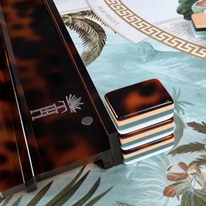 Nuevas fichas de mahjong en stock: diseño de loto blanco, acrílico de cuatro capas, estilo mahjong americano, patrón de caparazón de tortuga - Product Image 2