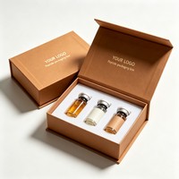 Emballage cosmétique haut de gamme avec logo, fermeture magnétique pour 3 emballages de soins de la peau, boîte en papier pliable marron avec insert