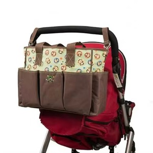 Muestra gratuita: Mochila pañalera para bebés (niños y niñas) con puerto de carga USB, estuche para chupete, parasol y barra de juguetes, color pálido. - Product Image 1