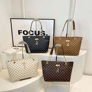 Bolsa de pañales portátil muy popular en tela Oxford impermeable con diseño de caramelos, forma de bolso informal, forro de poliéster - Product Image 1