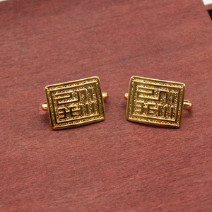 Gemelos Cuadrados de 23x15mm Chapados en Oro y Plata con Símbolo de Fortuna, Accesorio de Moda Unisex para Boda - Product Image 2