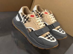 Calzado deportivo informal de lujo para hombre, diseñado a medida en fábrica, en estilos para parejas con múltiples diseños de colores. - Product Image 3