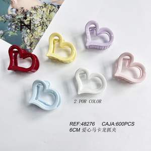 Fermagli per capelli a forma di cuore da 6 cm, colorati stile macaron, per donne e ragazze - Product Image 1