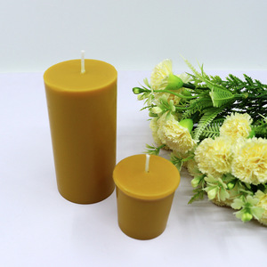 Velas Cónicas de Cera de Abeja Amarillas Sin Humo Sin Aroma para Actividades Religiosas y Decoración del Hogar Uso en Interiores - Product Image 2