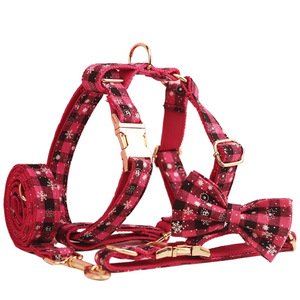 Nueva moda botón acolchado Rosa rojo Plaid copo de nieve Navidad británico mascota <span class=keywords><strong>Collar</strong></span> perro Correa conjunto transfronterizo de una pieza generación - Product Image 1