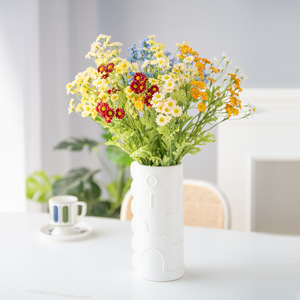 Fleurs artificielles en soie Haiyi Daisy, imperméables, pour la décoration de la maison et les mariages - Product Image 3