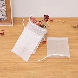 Mini jabón de red de espuma hecho a mano para limpiador Facial, jabón corporal, bolsa de bola de hojaldre, esponja de PE hecha a mano, fábrica al por mayor para uso en el baño - Product Image 6