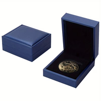 Boîte de présentation de pièces de monnaie personnalisée, boîte de rangement rectangulaire en cuir PU imitation avec intérieur en velours, boîte à médailles