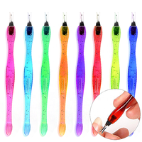 Pousse-cuticules en acier inoxydable avec tête de pelle, lime à ongles, éliminateur de callosités et repousse-peaux mortes en plastique OEM