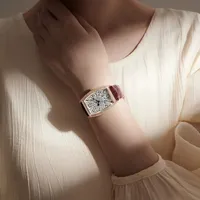 REBIRTH D034 Jam Tangan Quartz Unisex Berlian Tali Kulit Casing Aloi Tampilan Analog Tali 18mm Kaca Kristal 30mm Untuk Bisnis