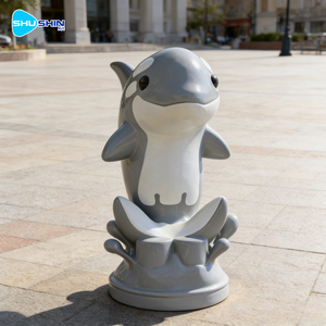 Sculpture en résine et FRP de petit requin mignon, art de dessin animé pour la décoration de la maison - Product Image 4