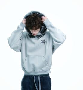 هوديز شتوية مخصصة للرجال من مصنعي الملابس، بسحاب وياقة من الفرو الصناعي، مصنوعة من قطن تيري الفرنسي، بتصميم فضفاض وسادة - Product Image 3