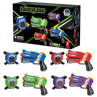 Pistolet laser infrarouge à piles pour 4 joueurs, ensemble de jeu de tir, équipement de tir au laser, pistolet et gilet multijoueur, vente chaude