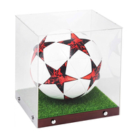 Boîte de présentation de ballons de sport en acrylique transparent sur mesure avec base noire, tels que le baseball, le basketball, le rugby, le football et les casques de sport, etc.