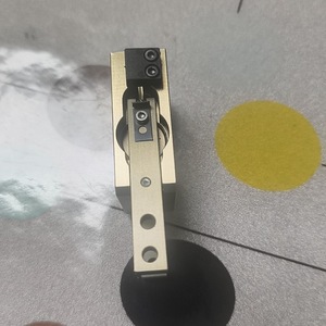 Pince industrielle Schunk UWG 40 en aluminium non réglable, métrique, fabrication allemande - Product Image 3