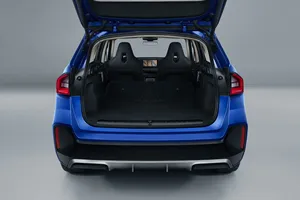 SUV Usado de Lujo <span class=keywords><strong>BMW</strong></span> IX1 <span class=keywords><strong>2023</strong></span> 2024 2025 en Buen Estado, Eléctrico, Volante a la Izquierda, Bajo Precio, Estilo Deportivo, Asientos Eléctricos, Puerta Trasera Eléctrica - Product Image 4