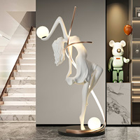 Lampe sur pied moderne en fibre de verre, sculpture postmoderne, ballerine LED blanche, ornement de danseuse, pour bars et clubs