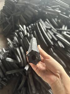Carbón de aserrín negro de alto poder calórico 7600Kcal/Kg TH Global Long Burning 4-5H BBQ & Camping Briquette 90% Carbono fijo Vietnam - Product Image 4