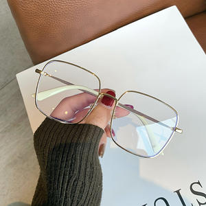 Monturas de Gafas Cuadradas Qianai Medianas con Protección Anti Luz Azul para Mujer, Lentes Ópticas con Pedrería - Product Image 2