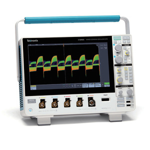 Oscilloscope à domaine mixte Tektronix Mdo32 3-Bw-200, bande passante de 200 MHz, écran HD de 11,6 pouces, résolution 8 bits - Product Image 3
