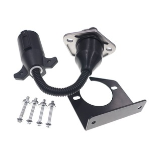 GW Trailer <b>Plug</b> <b>Adapter</b> 7-Pin Blade To Round Socket UAG717K With Bracket Black - Product Image 2