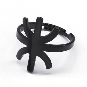 Anillo de Acero Inoxidable con Letra Africana Amazi, Popular en Europa y América, Joyería de Acero Titanio de Lujo Ligero y Moderno - Product Image 3