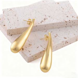 <span class=keywords><strong>Orecchini</strong></span> pendenti da donna Kinnear Wate lunghi realizzati in ottone placcato in oro 18K gioielli da donna alla moda <span class=keywords><strong>orecchini</strong></span> da <span class=keywords><strong>disegno</strong></span> a filo pendenti - Product Image 4