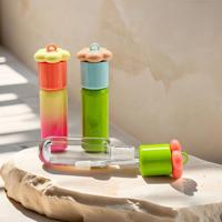Emballage de gloss à lèvres rond de luxe de 4 ml, tube rouge rose en forme de cœur, applicateur en plastique avec bouchon à vis pour les cosmétiques de fard à joues