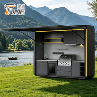 Station de cuisine extérieure avec barbecue intégré et armoires résistantes aux intempéries pour patio et jardin