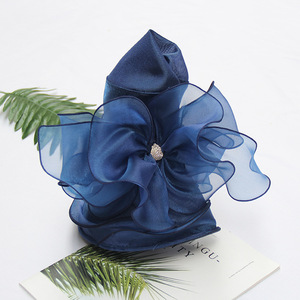 <span class=keywords><strong>Chapeau</strong></span> élégant pour femme en organza de haute qualité à large bord avec accent floral à volants, idéal pour les événements professionnels, les fêtes et la protection solaire en extérieur - Product Image 4